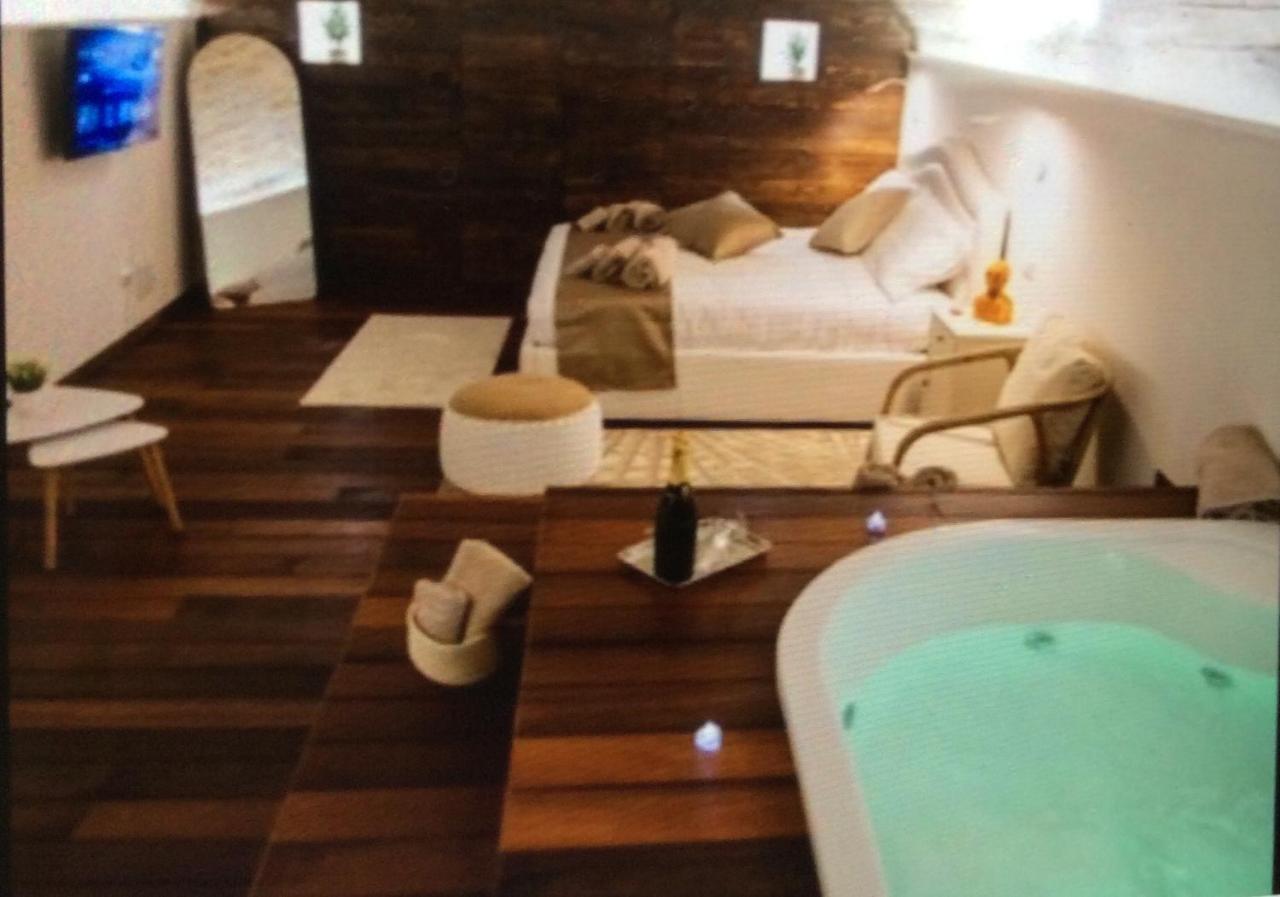 Lc Luxury Apartment Bari Buitenkant foto